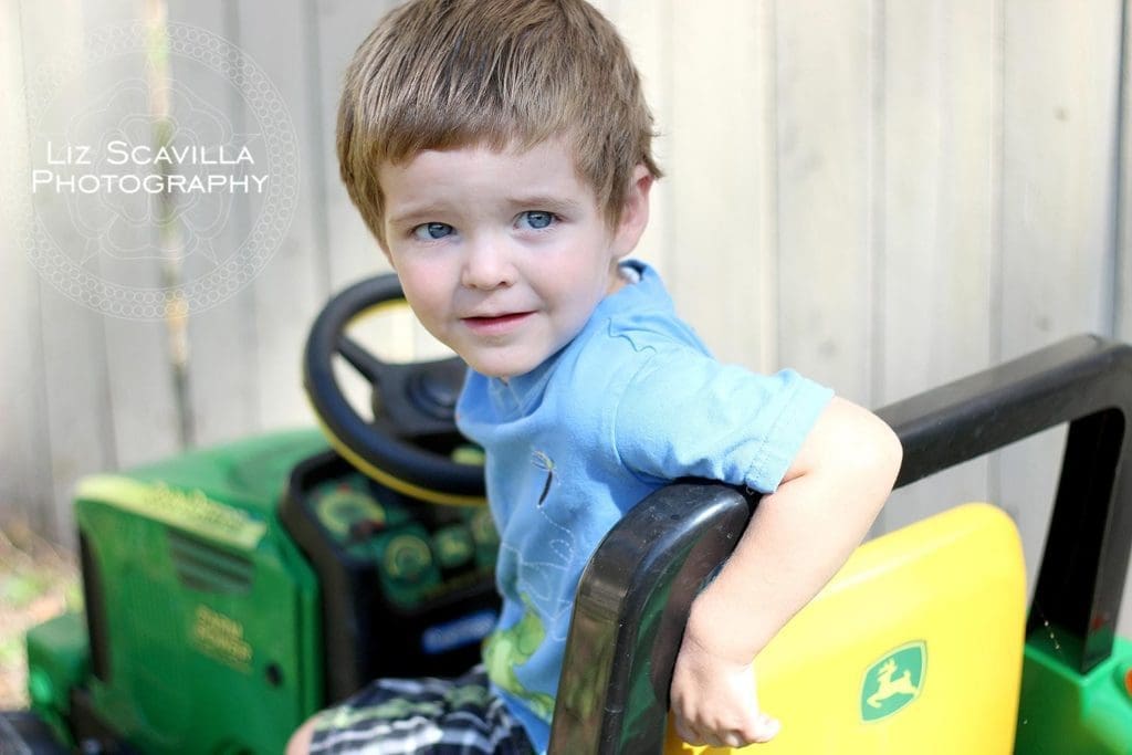 son-john-deere-tractor-fathers-day-photo-liz-scavilla-photography-nantucket-daytona-port-orange
