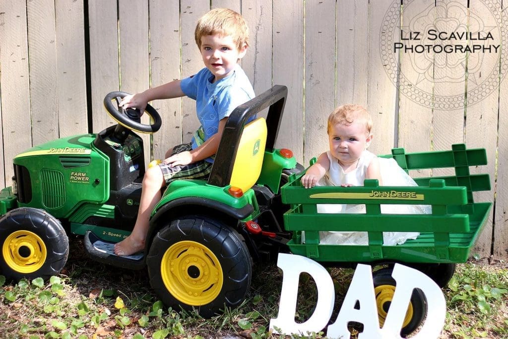 trailer-john-deer-tractor-fathers-day-photo-liz-scavilla-photography-nantucket-daytona-port-orange