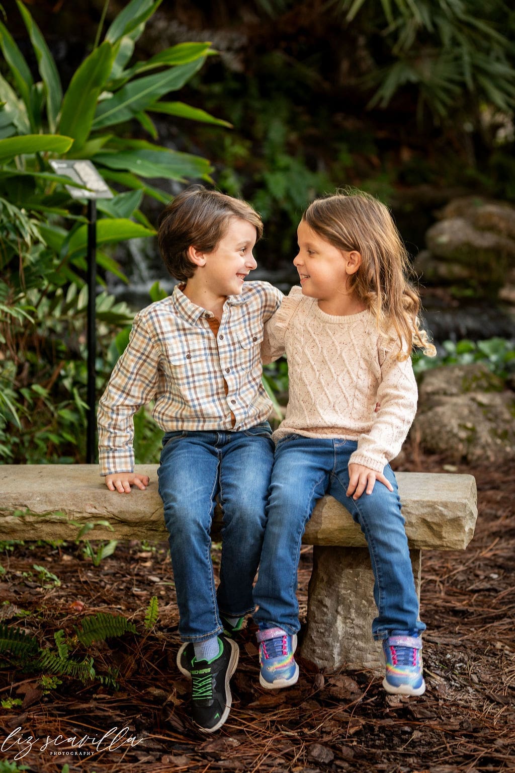 family photo outfit ideas with earthy neutral outfits for garden photos